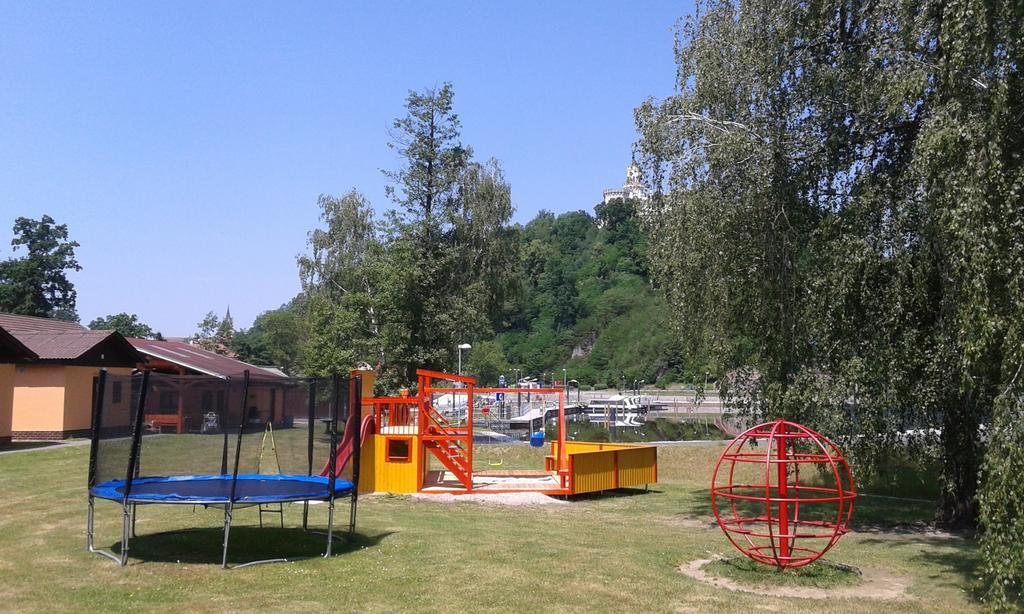 Sportcentrum Dvorak Hluboka nad Vltavou Exterior photo